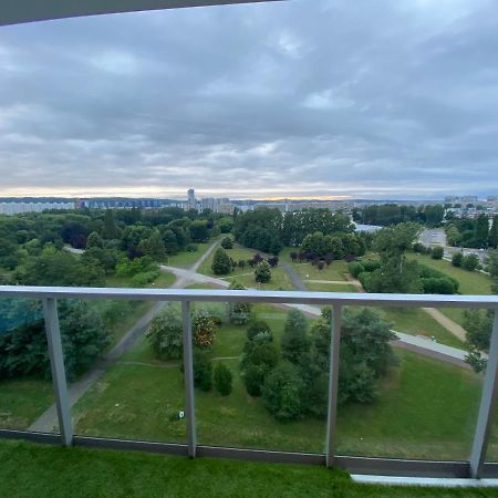 Apartament Przy Plazy De Luxe 70M2 Lägenhet Gdańsk Exteriör bild